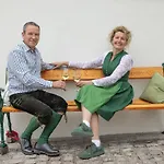 Biohof Zum Grünen Baum Apartamento Porrau