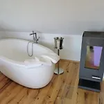 Biohof Zum Grünen Baum Apartamento *