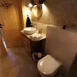 Apartamento Biohof Zum Grünen Baum *