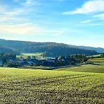 Biohof Zum Grünen Baum Apartamento *