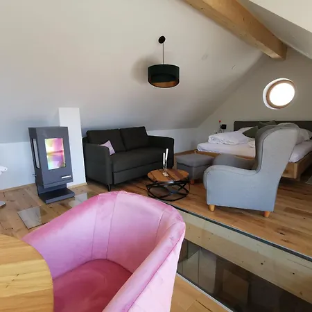 Biohof Zum Gruenen Baum Apartmán Porrau