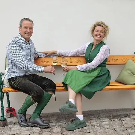Biohof Zum Gruenen Baum Apartman Porrau