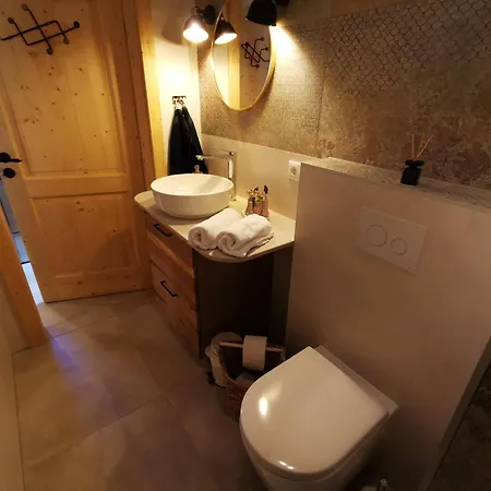Apartman Biohof Zum Gruenen Baum *